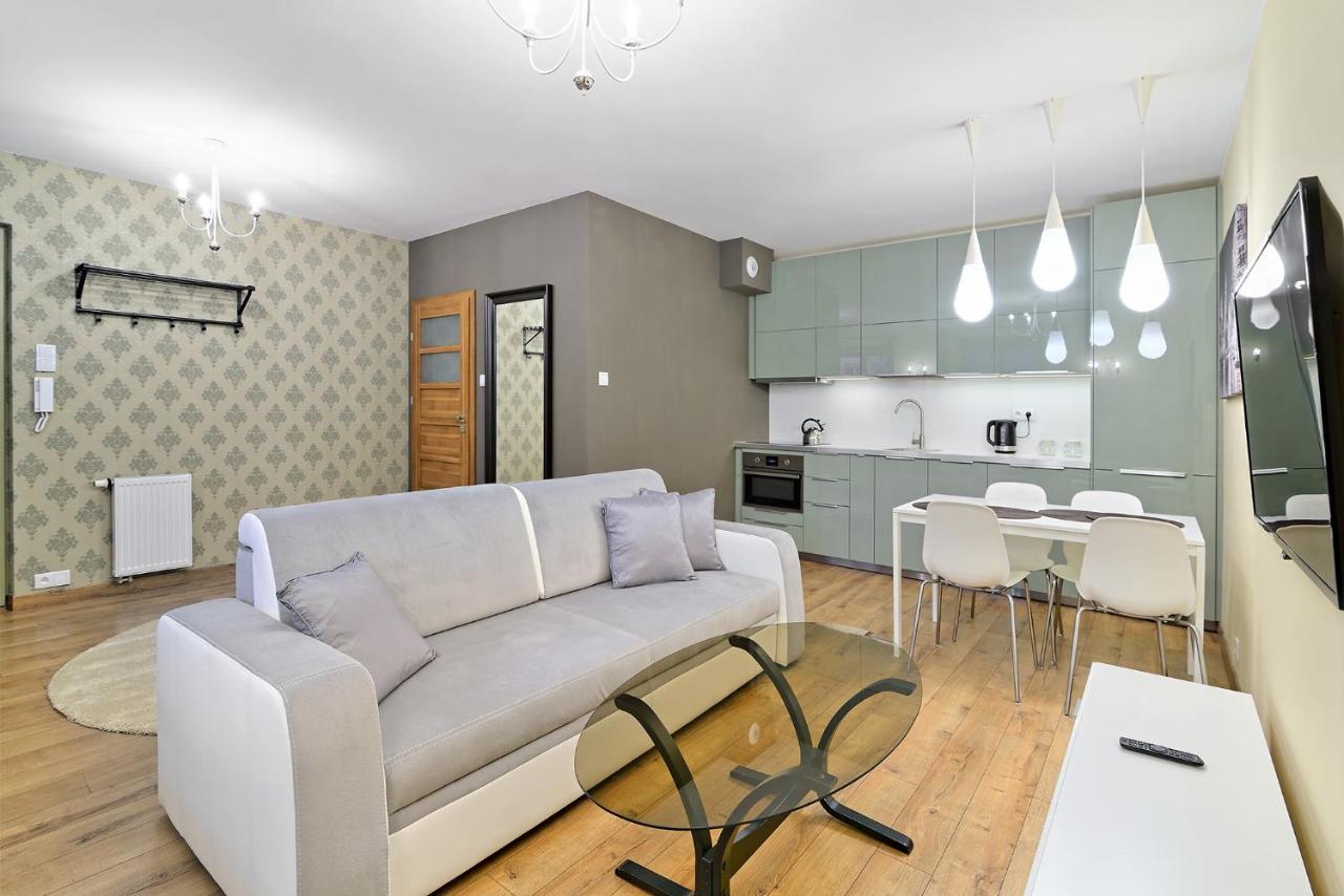 Cafe Garden Apartment *